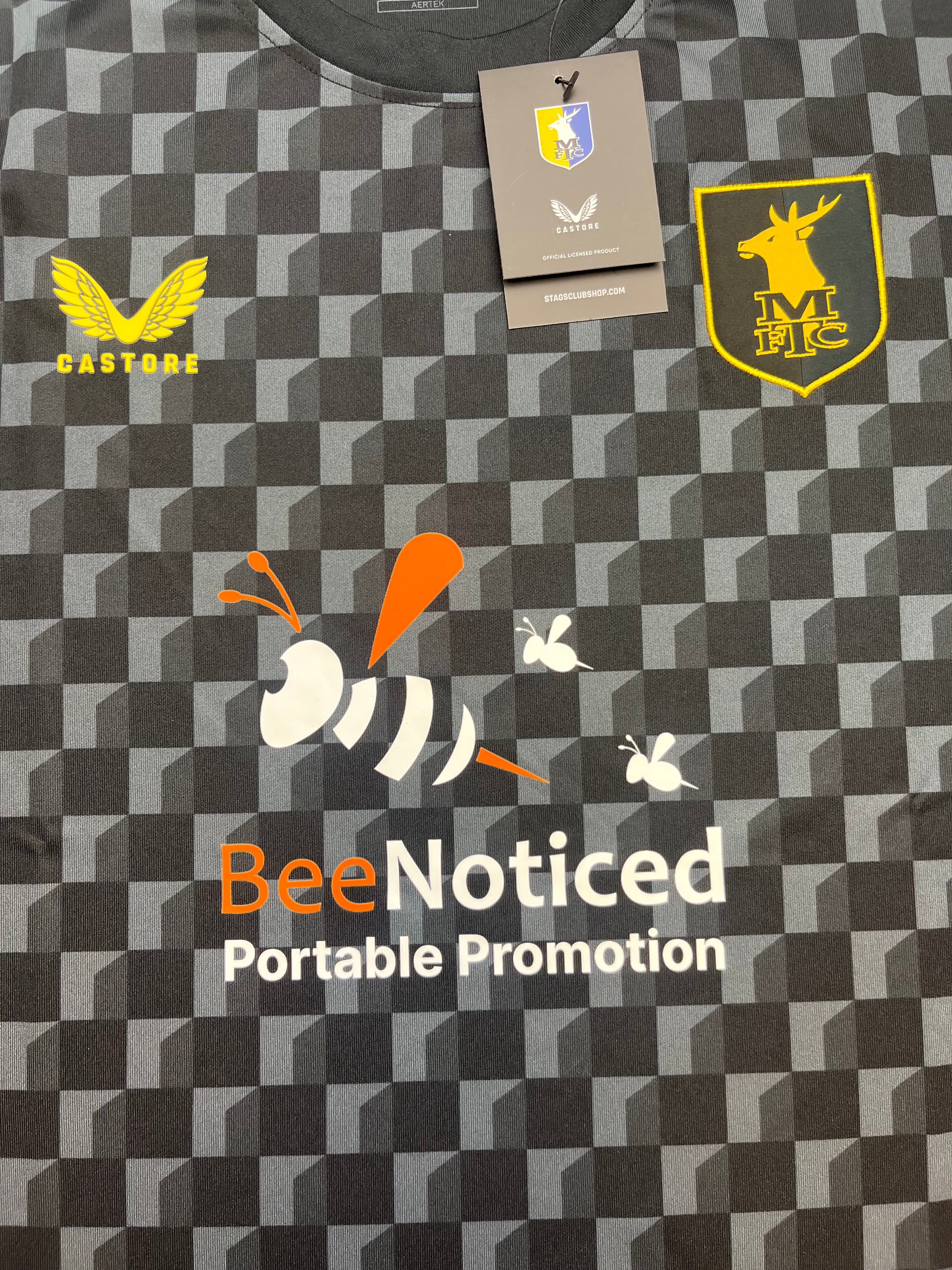 2024/25 Mansfield Town Third Shirt (L) BNWT