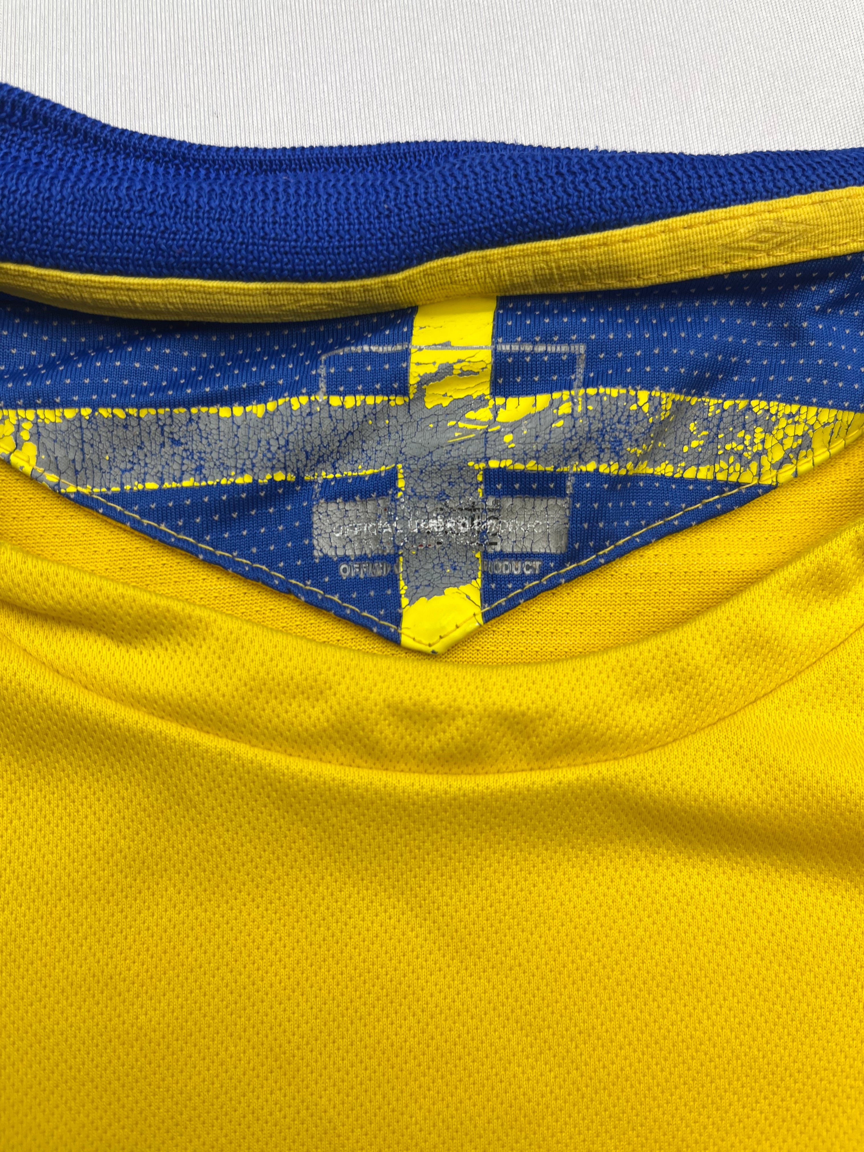2005/06 Sweden Home Shirt (M) 8.5/10