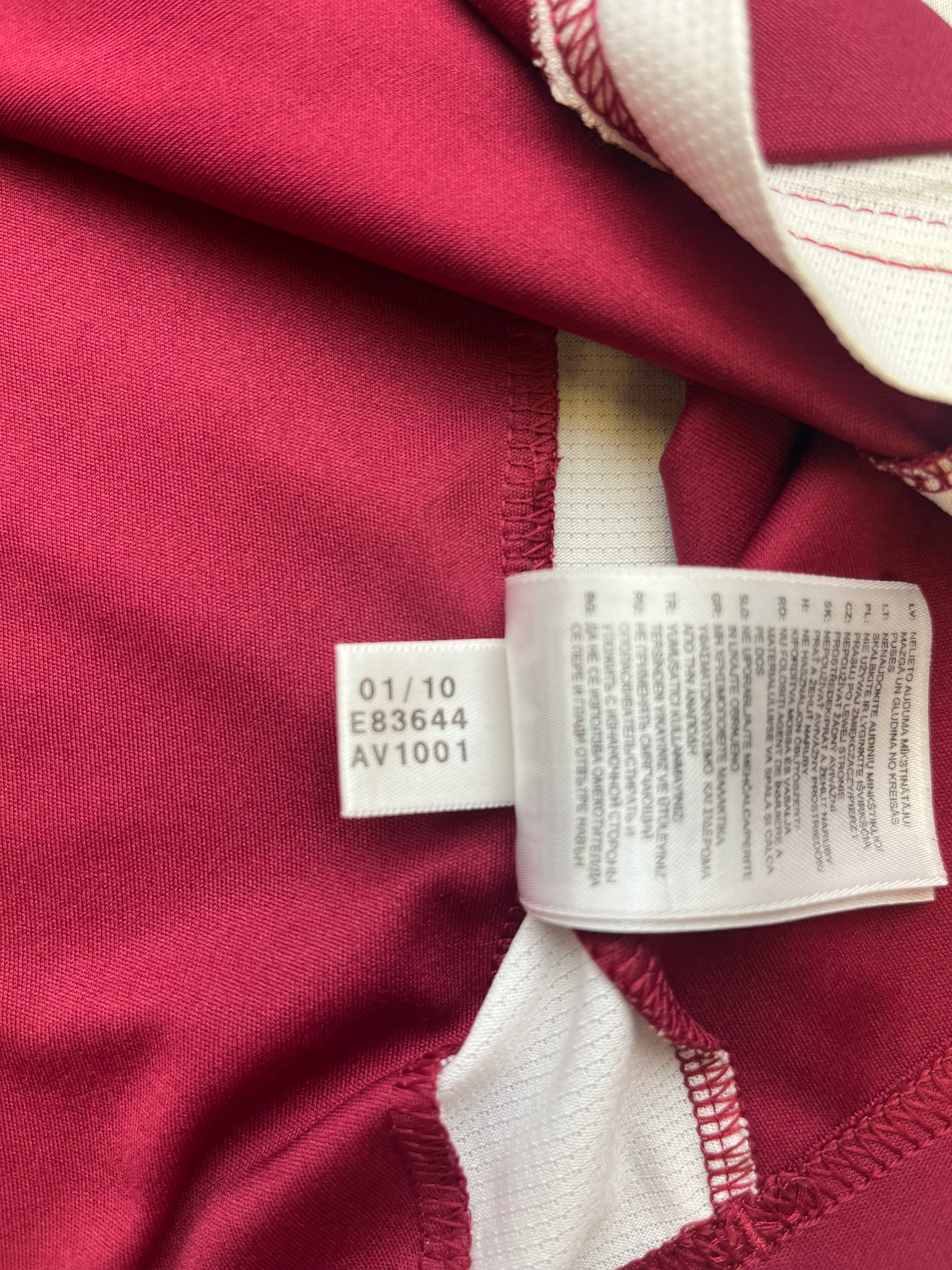 2010/11 FC Nurnberg Home Shirt Pinola #25 (L) 8/10