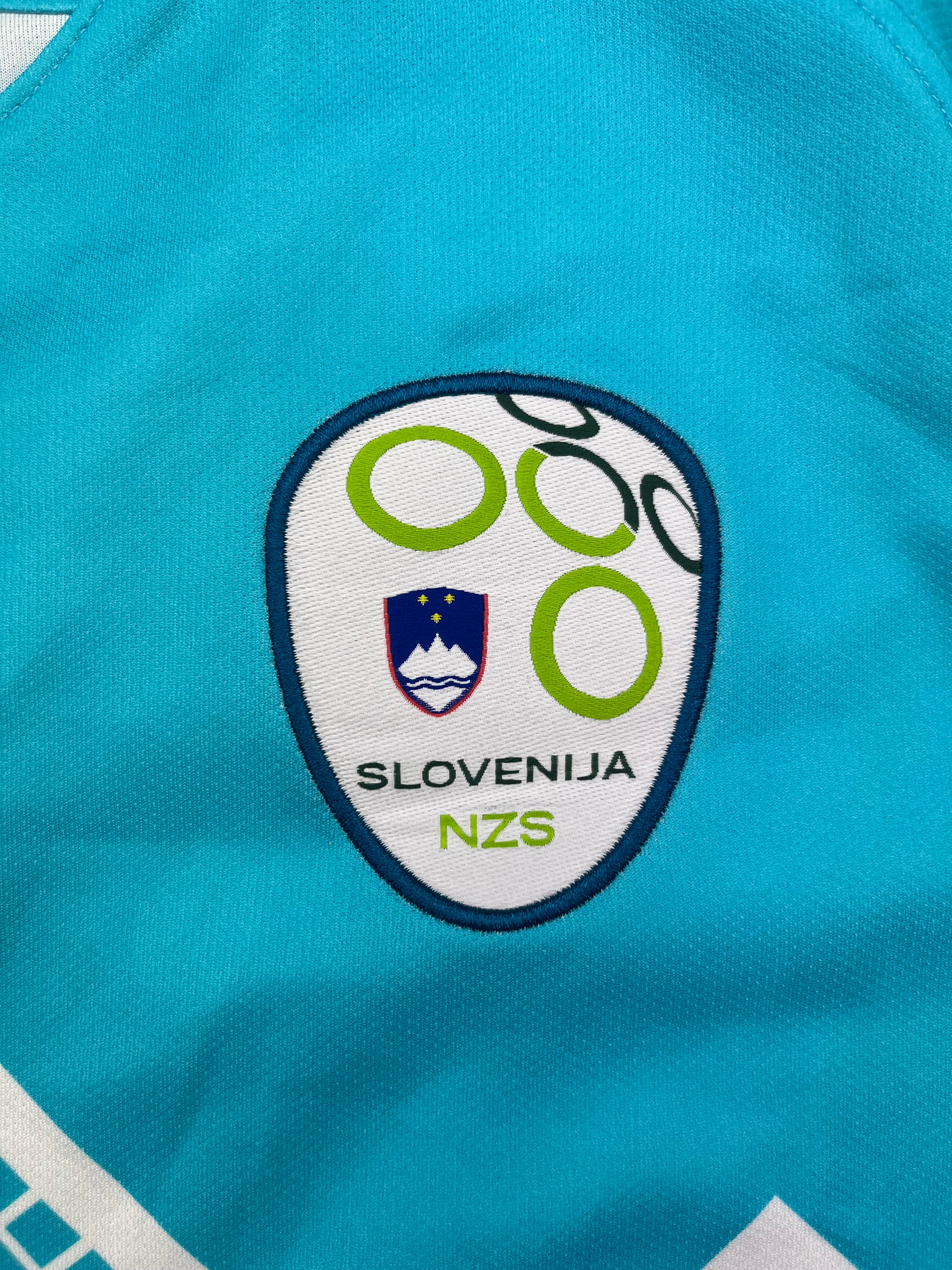 2016/17 Slovenia Home Shirt (M) 9/10