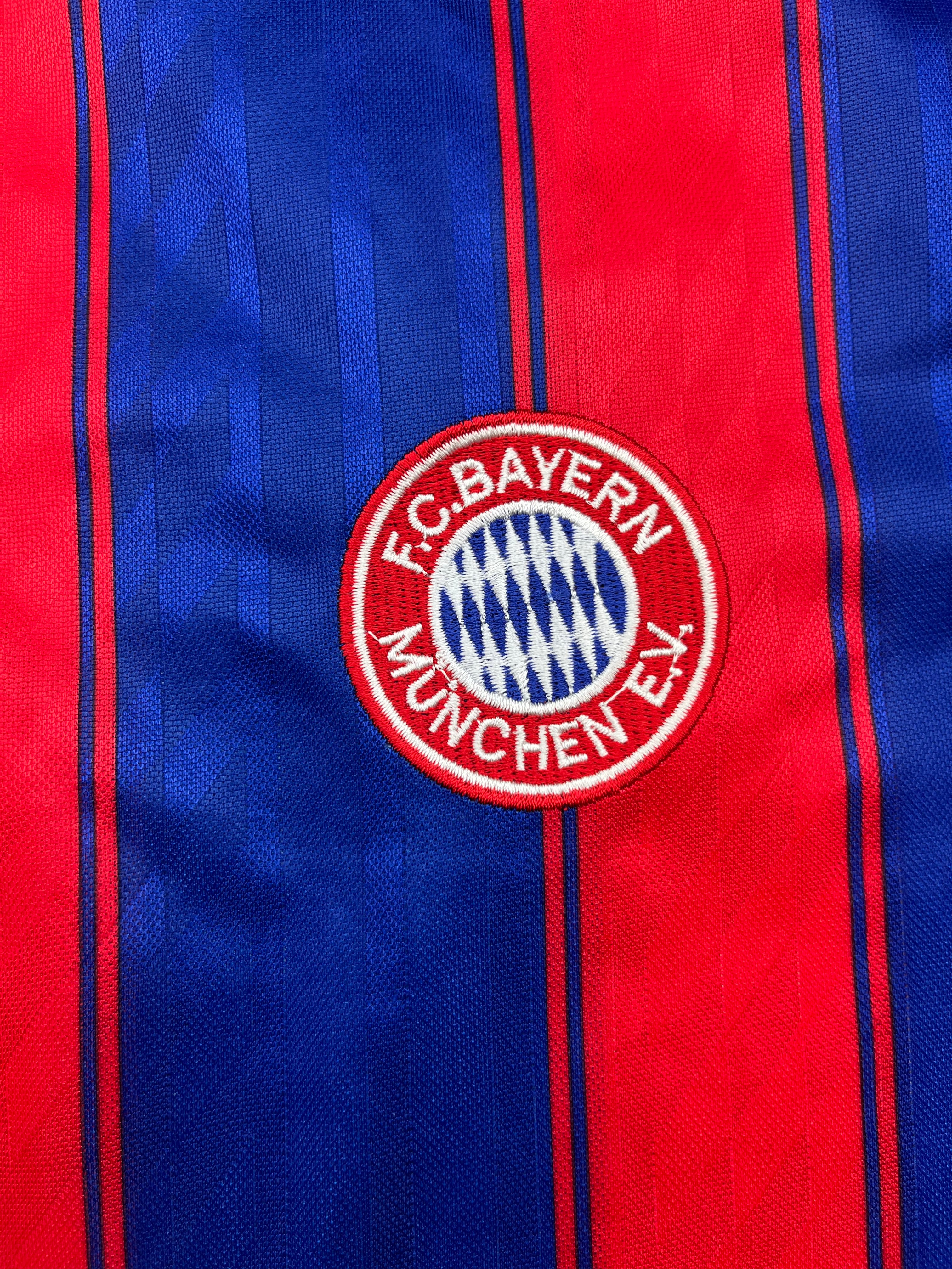 1995/97 Bayern Munich Home Shirt (L/XL) 8.5/10