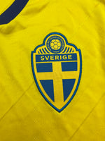 2018/20 Sweden Home Shirt (S) 9/10