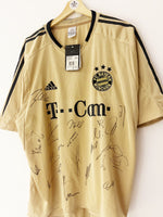 2004/05 Bayern Munich *Signed* Away Shirt (XXL) BNWT