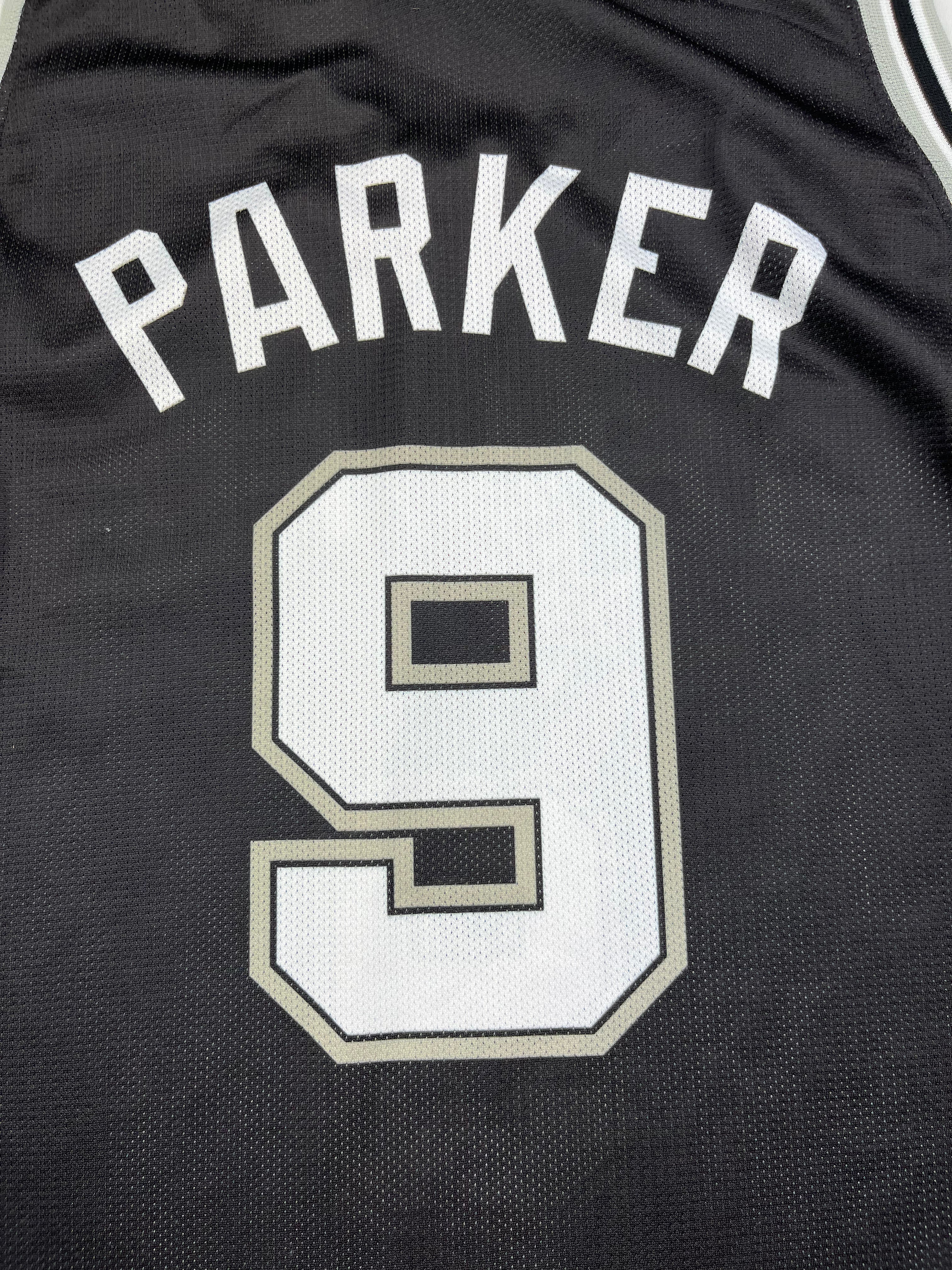 2001-02 San Antonio Spurs Champion Road Jersey Parker #9 (XL) 9/10